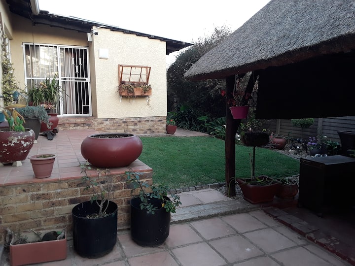 Modderfontein Vacation Rentals & Homes Modderfontein, Lethabong