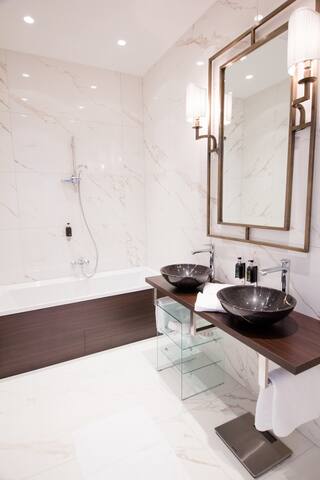 Two-Bedroom Apartment – Urania gallery image 3