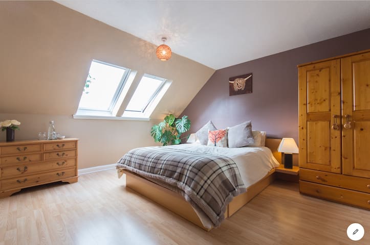 1 Bedroom suite in Perthshire village, Scotland.
