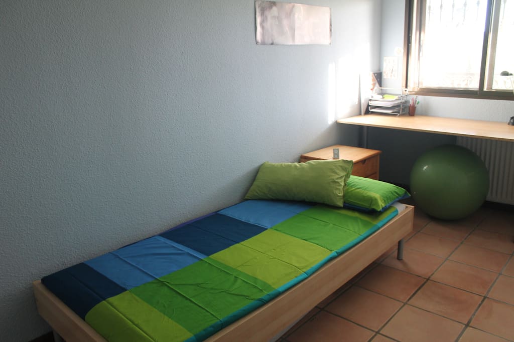 Dormitorio individual...