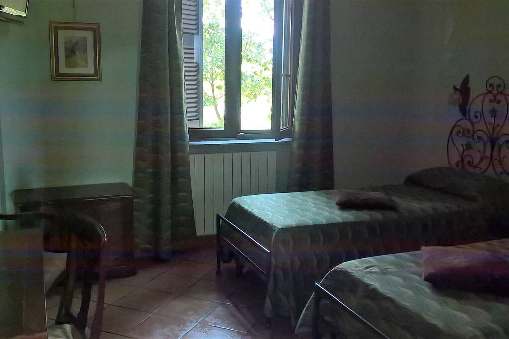 Camera doppia letti singoli