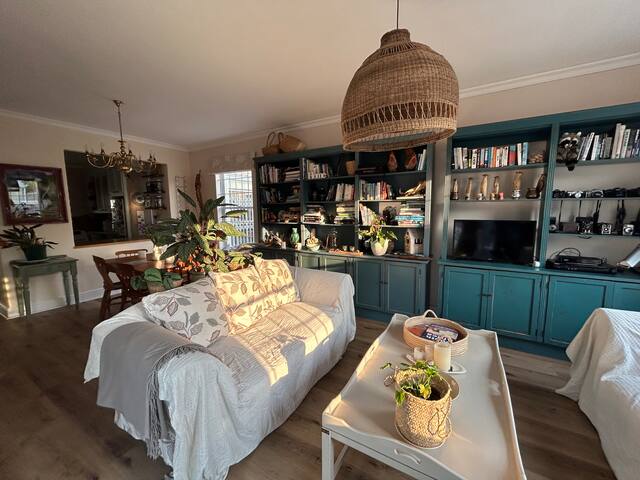 Happy home in Constantia gallery image 5