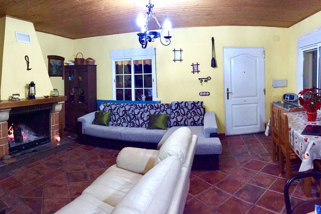 Salón comedor con Chimenea