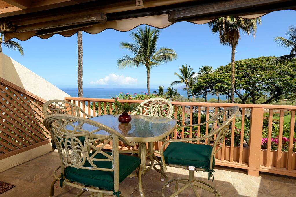 Wonderful Ocean Views from the Lanai