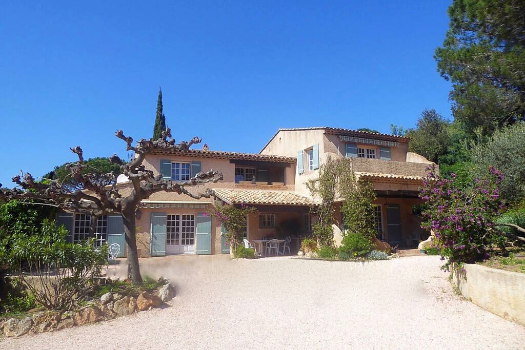 les 5 terrasses côté piscine