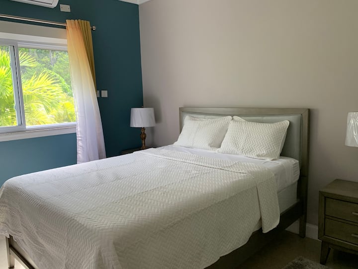 Chambre avec lit Queen Size