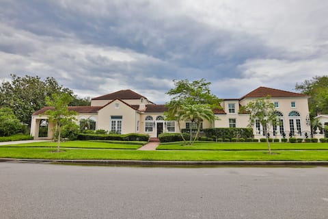 Successful Airbnb property: Davis Islands' Historical Gem in Davis Islands