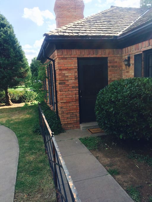 The efficiency apartment is connected to the main house but has it's own entrance located in the front on the left-hand side! Come & go as you please!