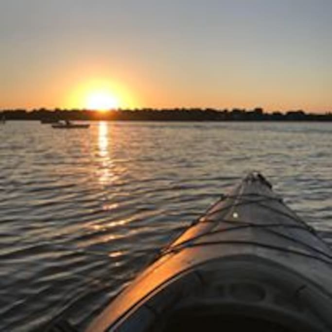 Gorgeous sun sets and rises (Kayaks not included)