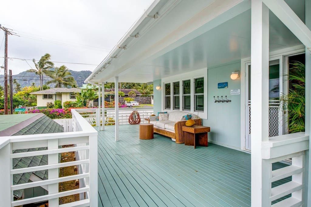 Covered Lanai Facing the Ocean