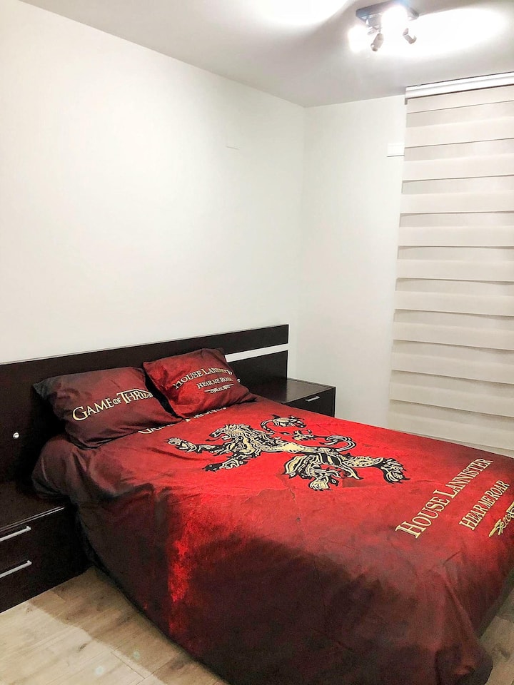 האזינו לי רואר (לניסטר)