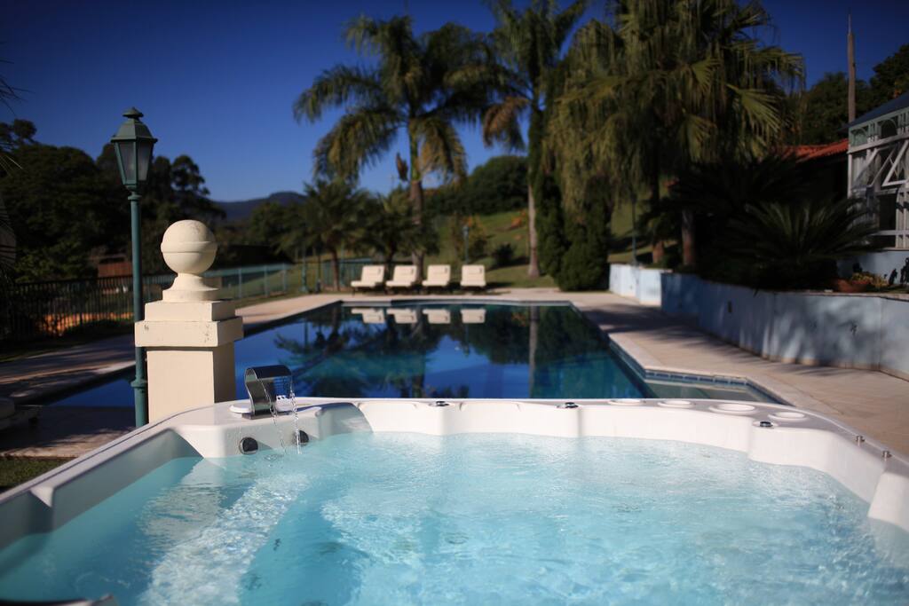 Jacuzzi aquecida com hidro