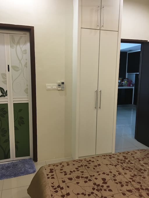 Private Room 2/3