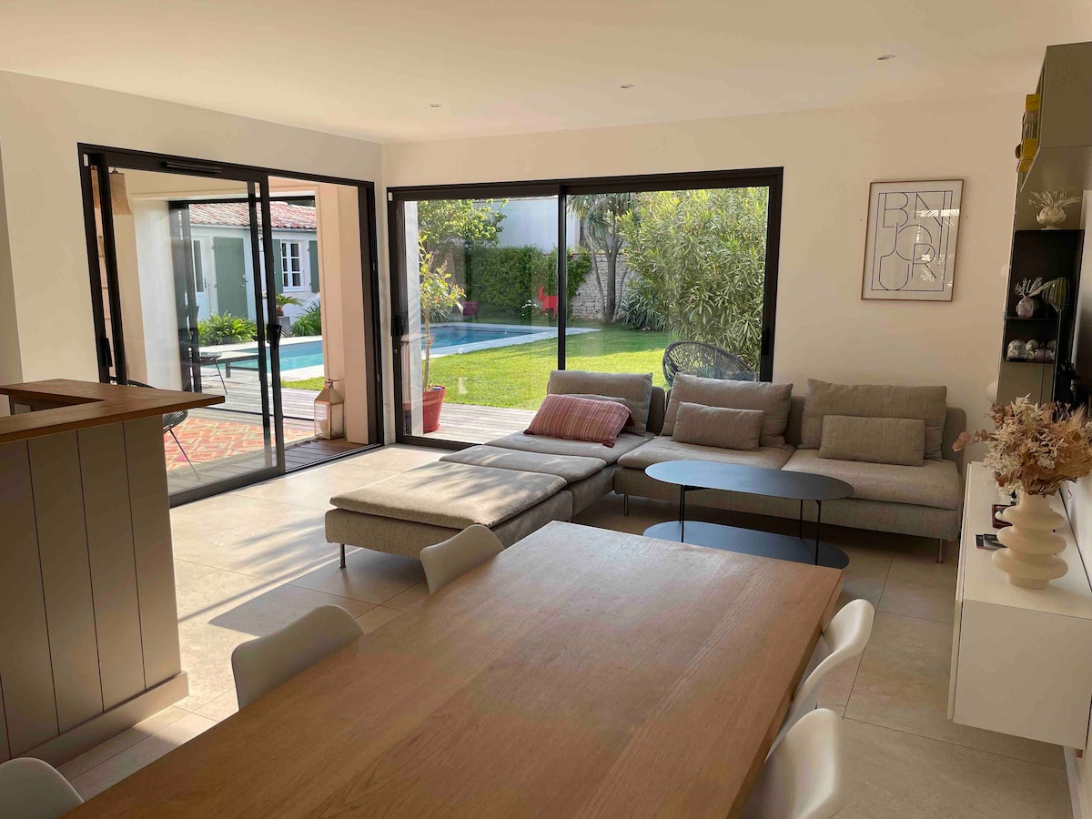 Successful Airbnb property: Villa Sun Ré in Le Bois Plage En Ré