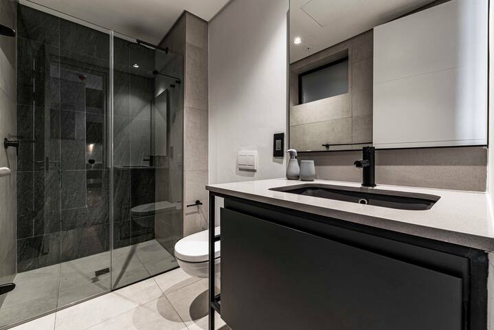 105 Signature, De Waterkant gallery image 3