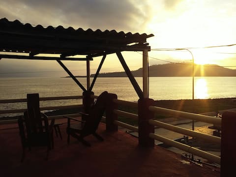 Oceanview/beach & breakfast @ Lisandro and Yusel