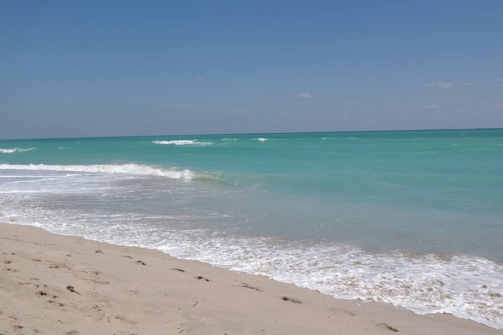 Sandy Sunny Isles Beach
