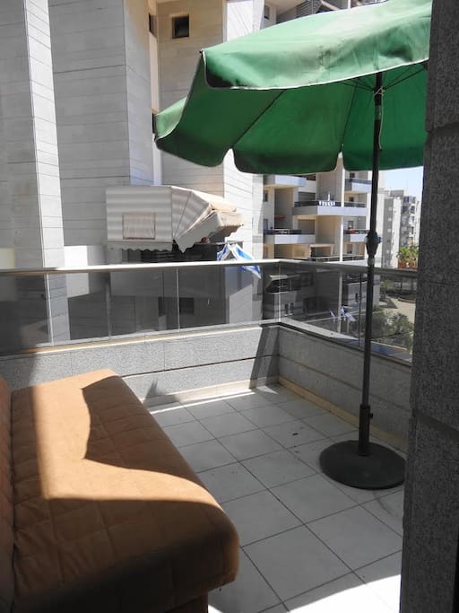 The 2 balcony