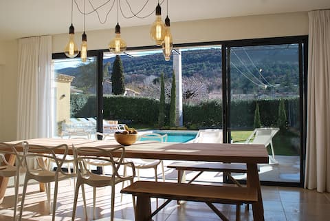 Villa Marièle, enjoy at the foot of the Ventoux