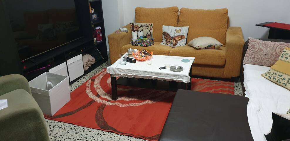 House, Sandra Maria