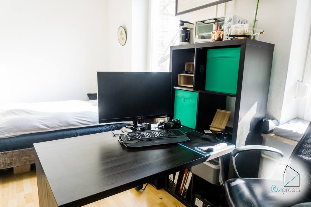 Here, you'll have a great workspace with a high-quality PC.