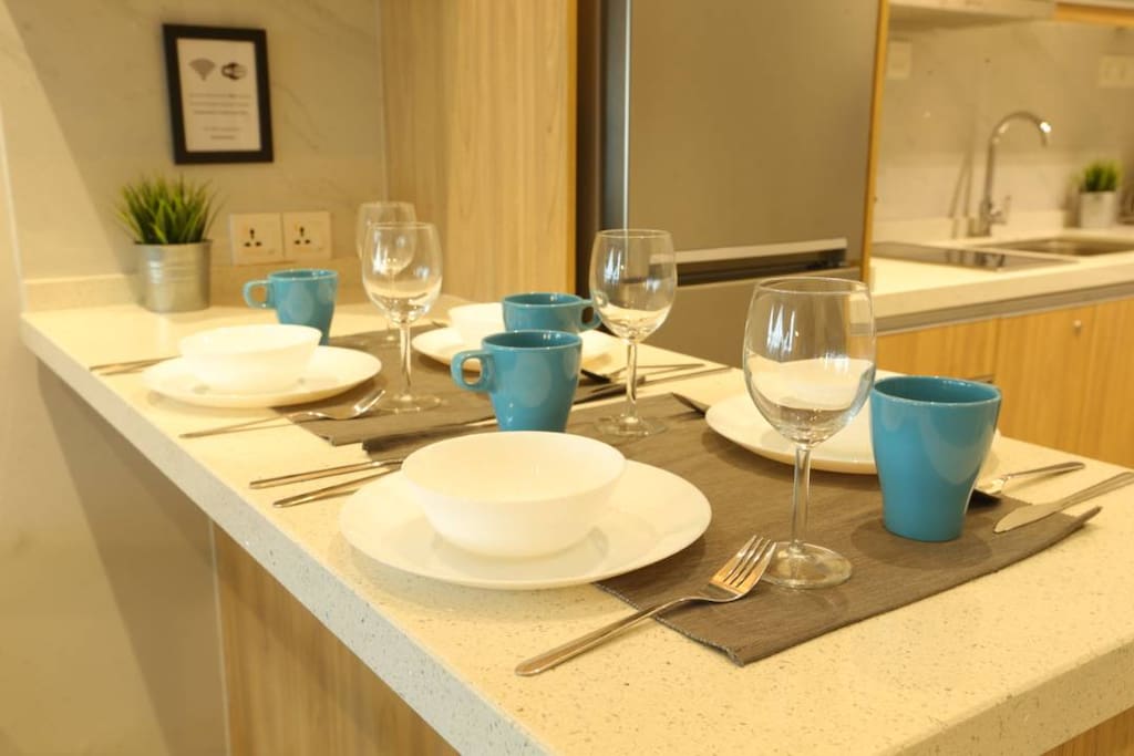 Dining ware set