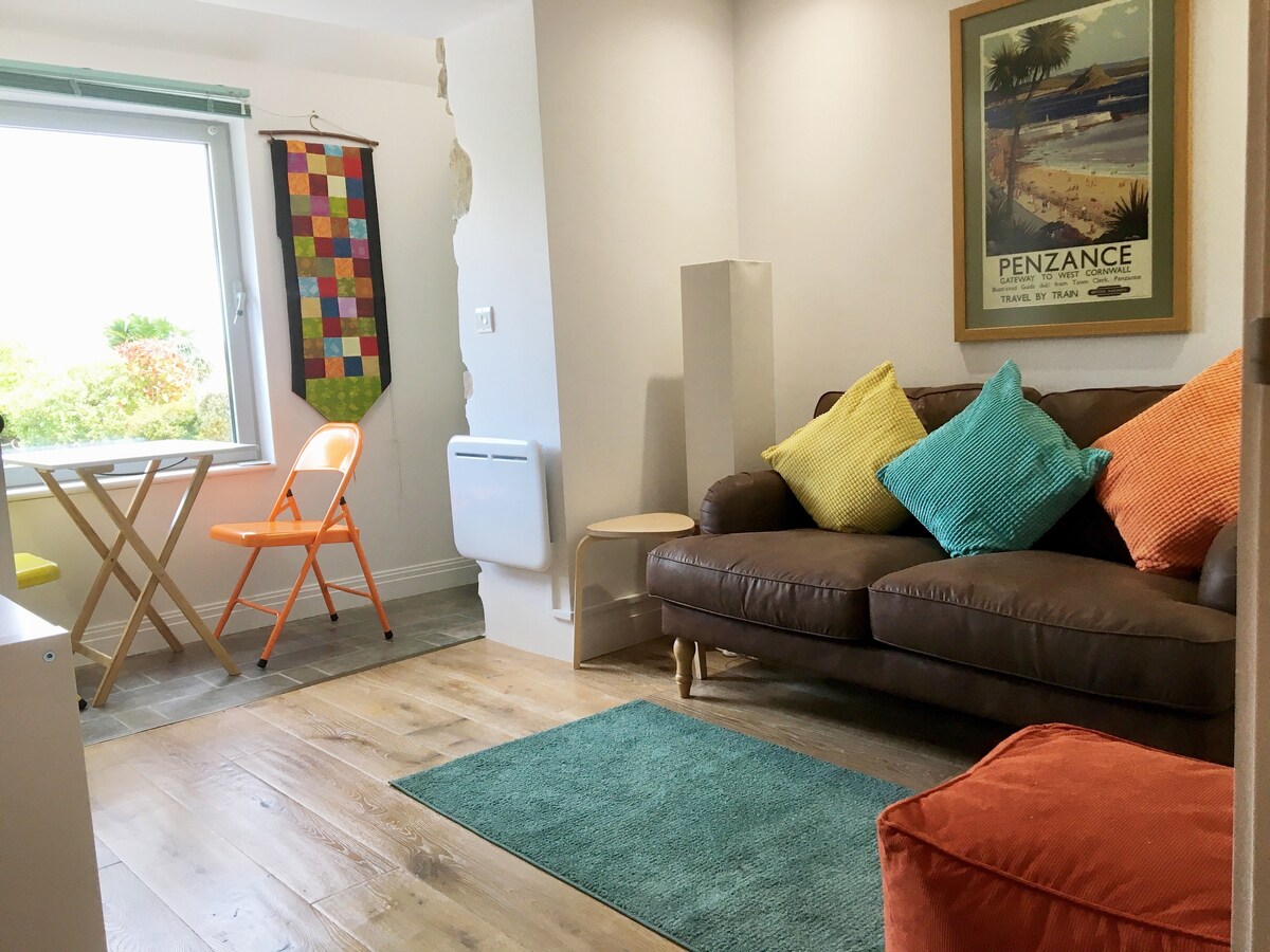 Popular Airbnb listing: NEW stylish 2 bed annexe - minutes from Penzance in Penzance