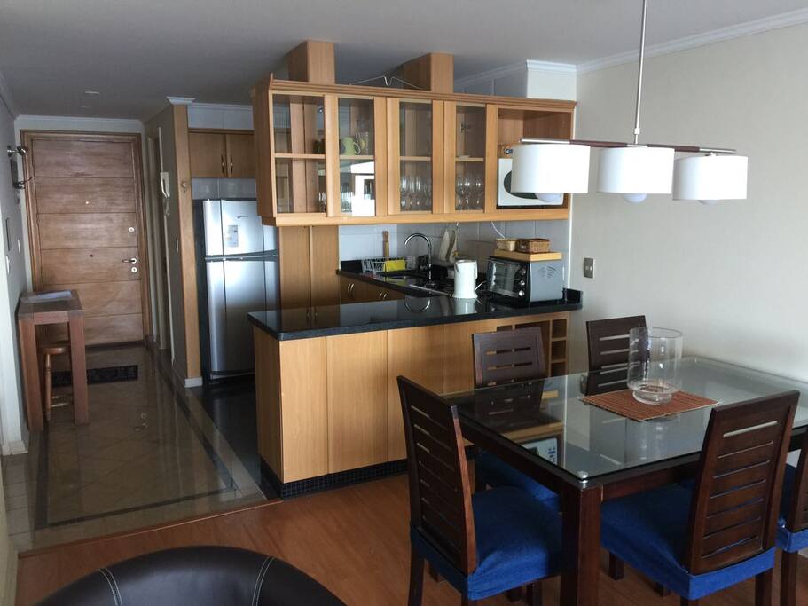 Completa cocina americana