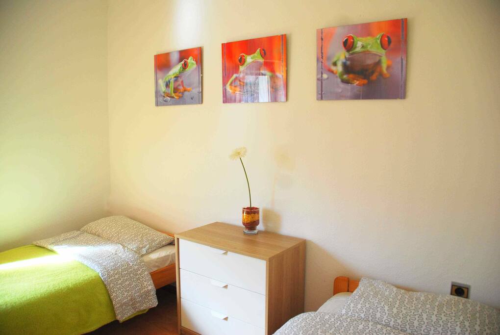 Room for the 3 people