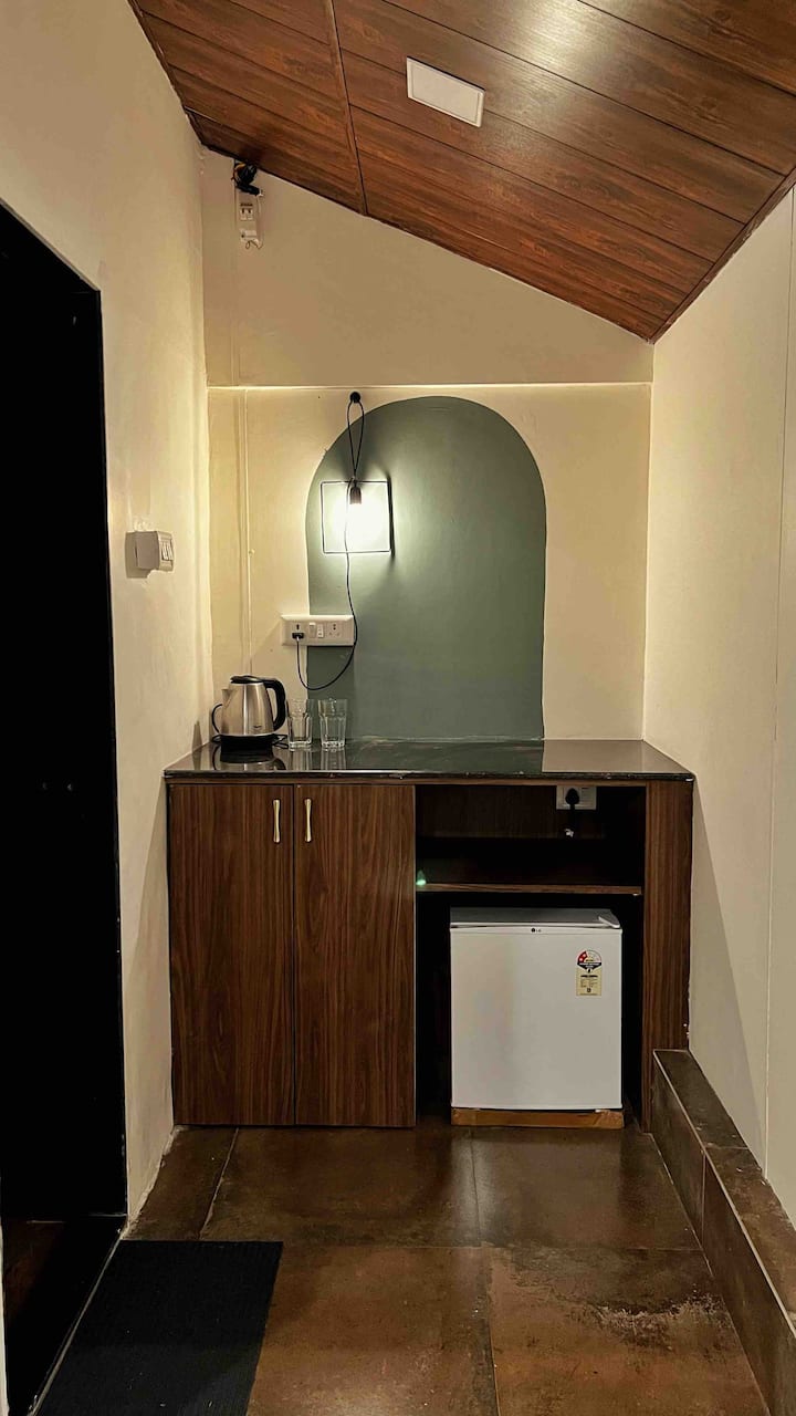 Lakefront Cottage With Pool Near Karjat 1 - Matheran