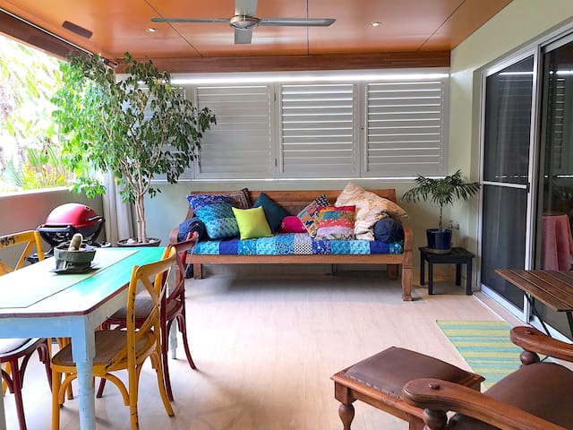 2 Bdrm/ 2 Bath Urban Oasis