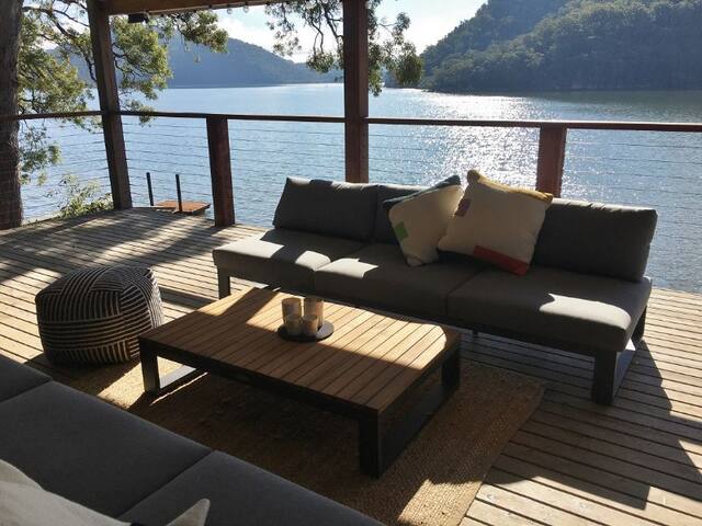 Julians On Coba . Waterfront . Hawkesbury River gallery image 4