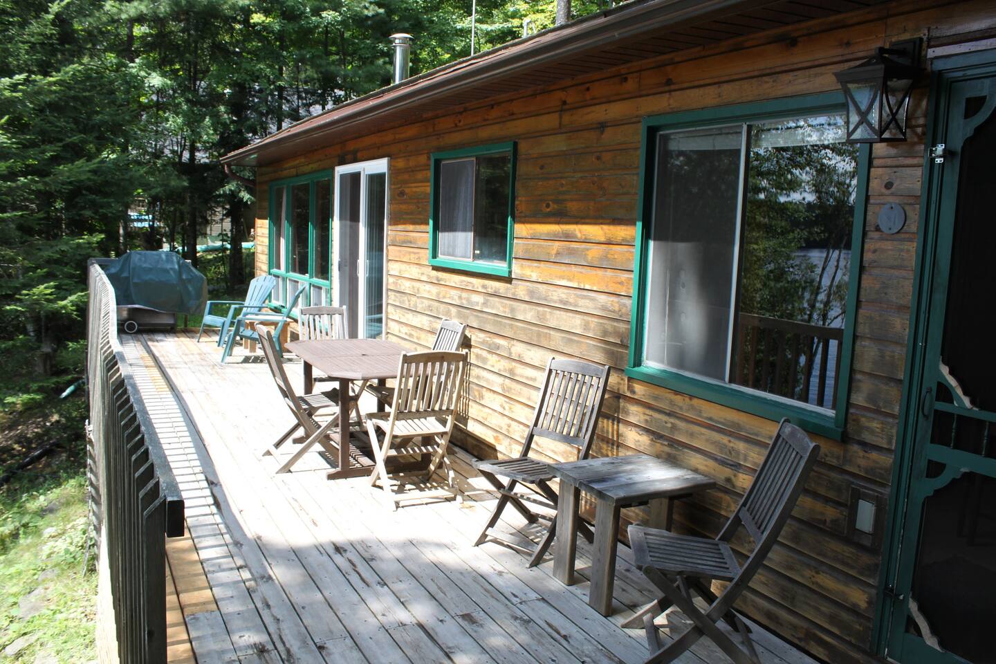 Beautiful 3bdr Lakefront Hideaway In Harcourt Park Cabins For