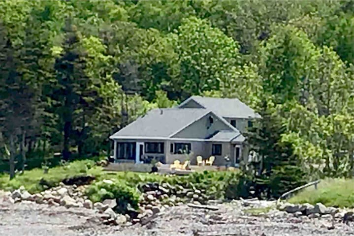 Airbnb Digby Vacation Rentals Places To Stay Nova Scotia