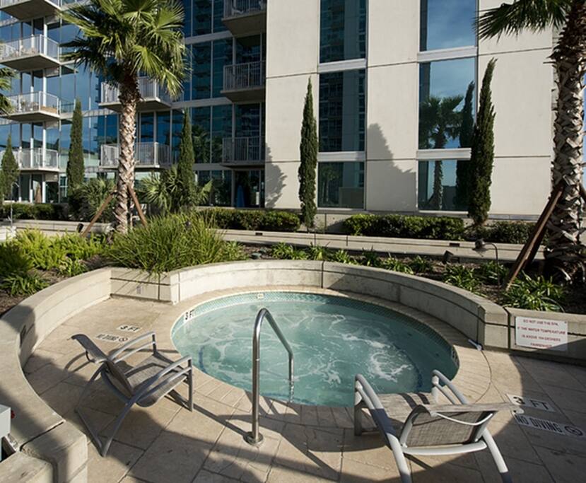Jacuzzi