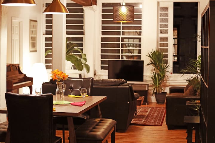 Massive 5 Bedroom Loft in best part of Manhattan