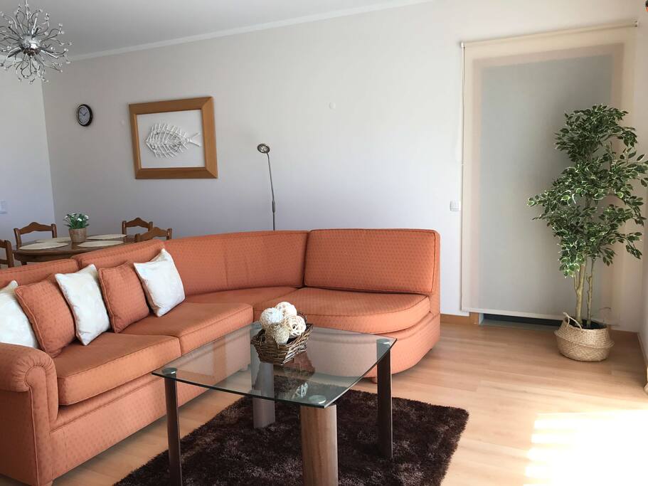 2-BEDROOM APARTMENT WITH ROOFTOP POOL TERRACE, MARINA VILLAGE, OLHÃO