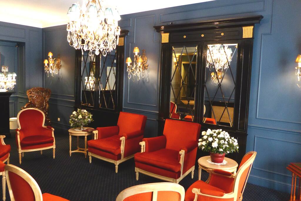 Sitting area near the entrance.