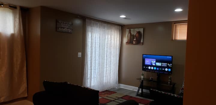 Well-appointed Basement In Downtown Culpeper. - Culpeper, VA