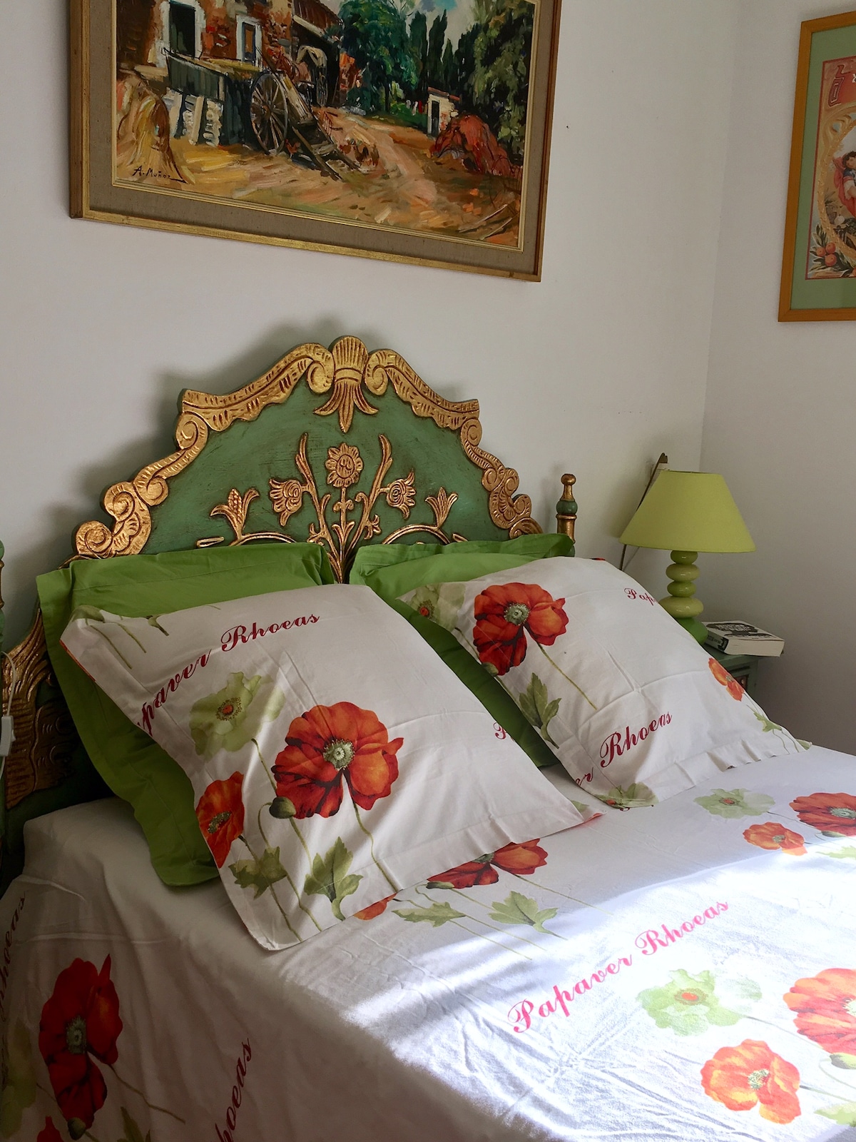 "grande chambre" avec placard et donnant sur la terrasse