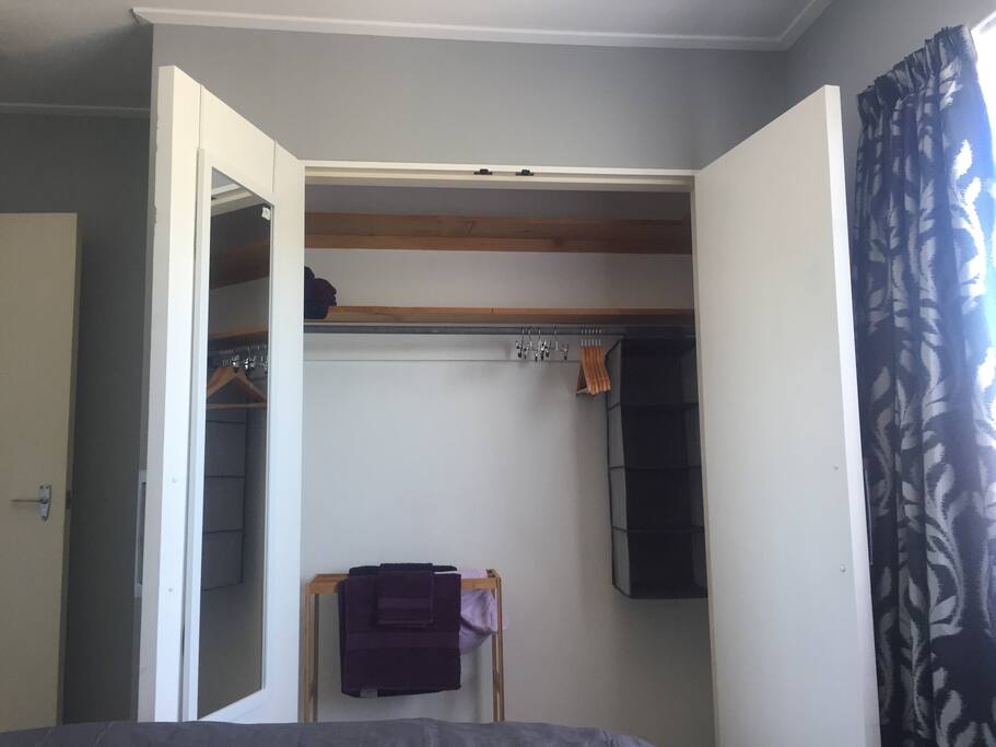 Guest bedroom