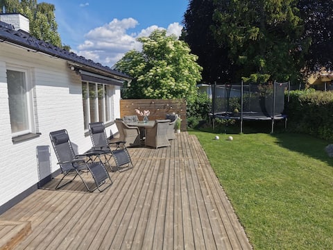 Nice villa with sunny terrace, pool & trampoline