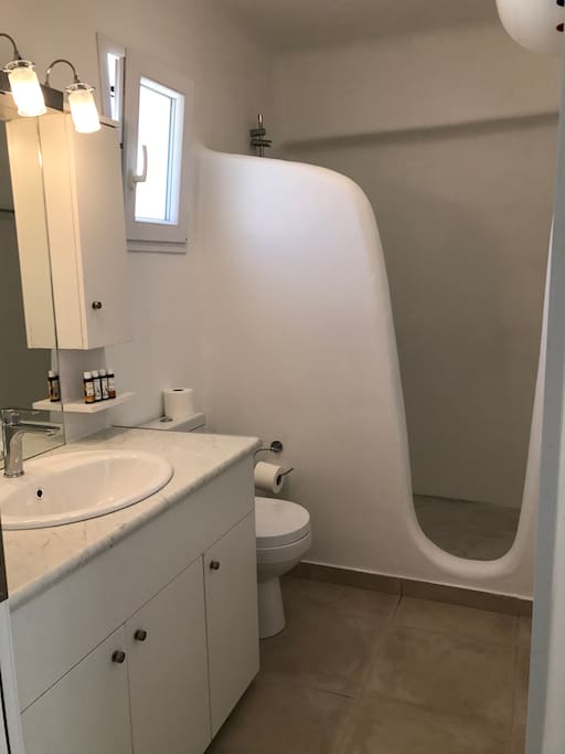 Myconian Bathroom Shower