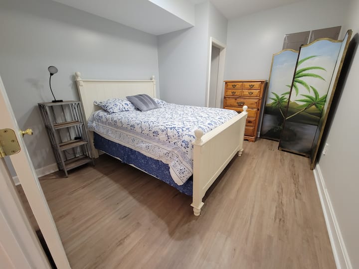 ห้องนอนที่ 2 มีห้องน้ำในตัว 