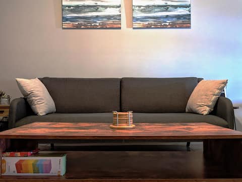 Clean, Modern 2BR/2BA - Great Location, Book Now!