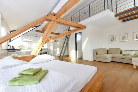 Gut Hügle Ferienhof. Charming wedding suite