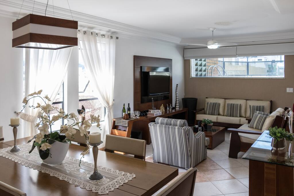 Sala de estar e jantar