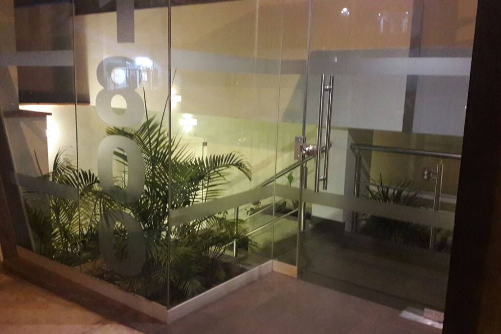 Ingreso al departamento