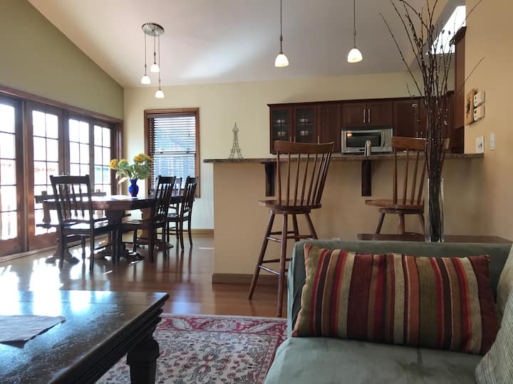 Windham Presidential Suite 0.1 Miles - Windham, NY