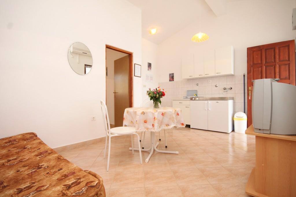 Dining room, Surface: 13 m²